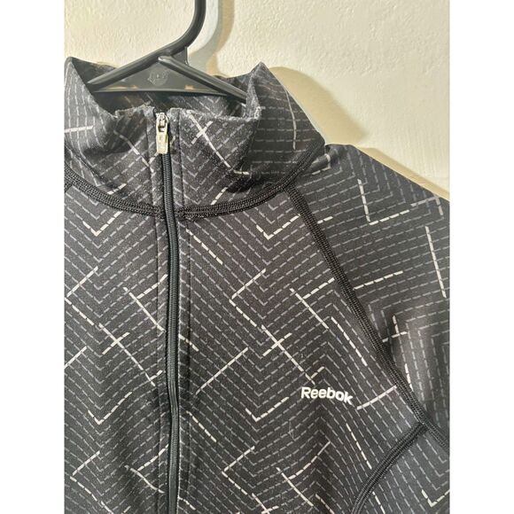 Reebok Woman's L Quarter Zip Long Sleeve Performance Shirt – Black Geometric - Picture 2 of 4